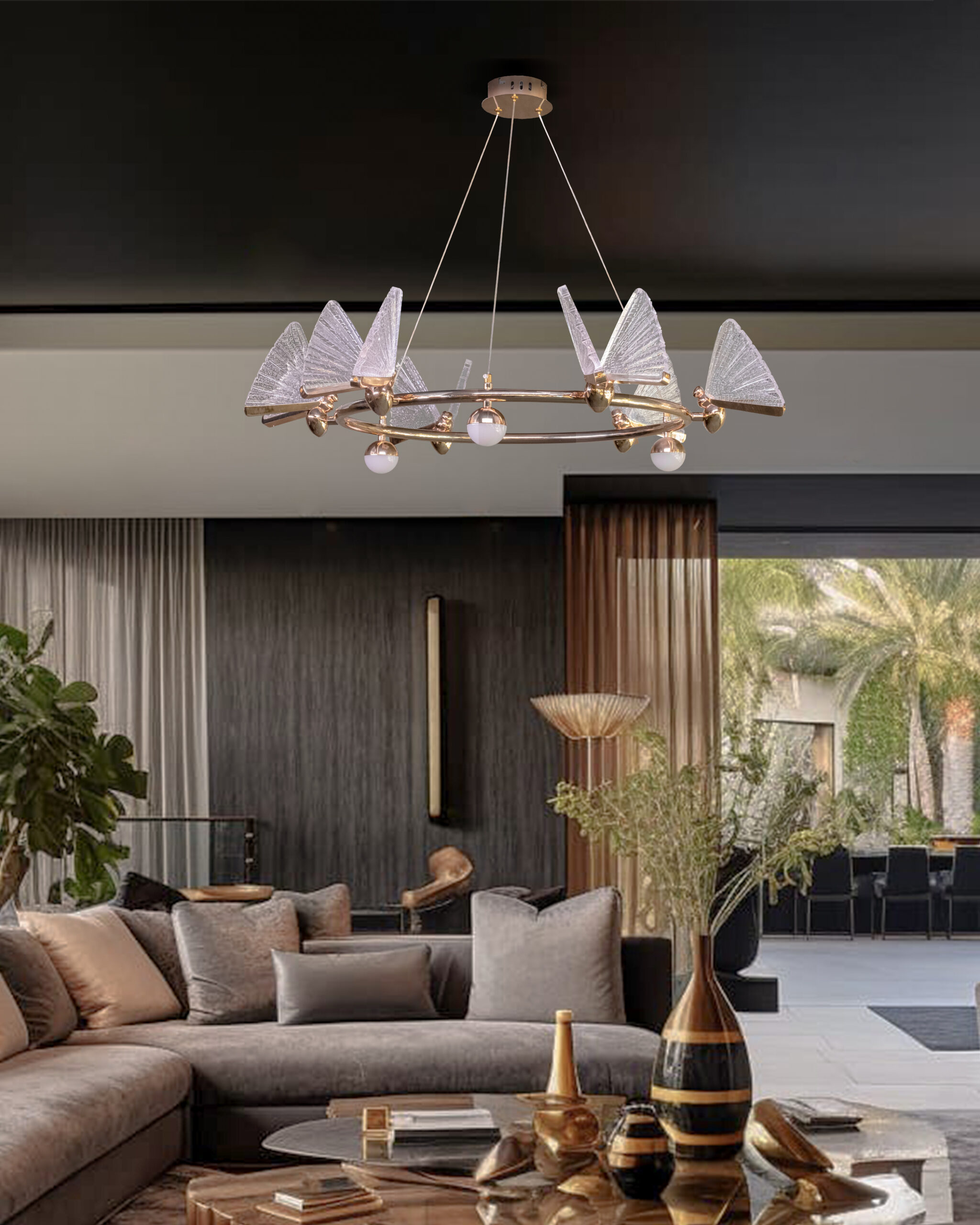 آویز پروانه فانتزی و مدرن در نمای پذیرایی