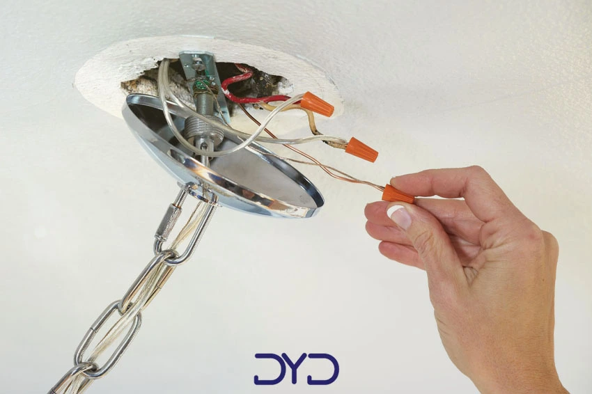 مراحل بستن لوستر به سقف