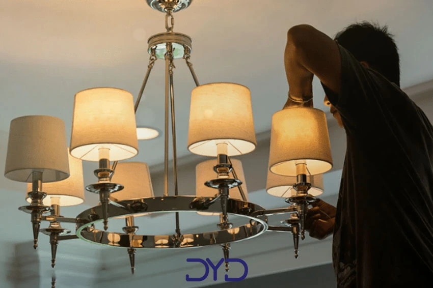 مراحل بستن لوستر به سقف