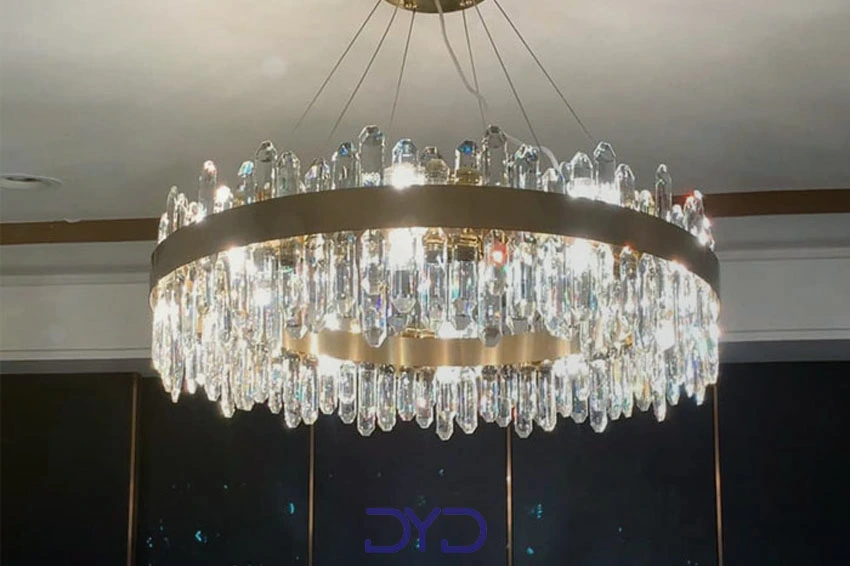 آشنایی با پرطرفدارترین مدل های لوستر سلطنتی