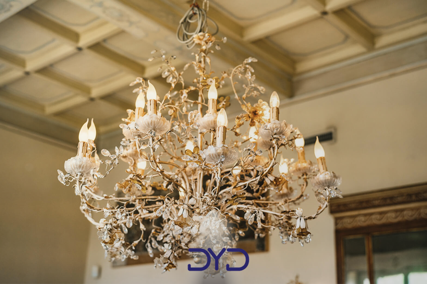 چه لوستر قدیمی برای بازسازی مناسب است؟