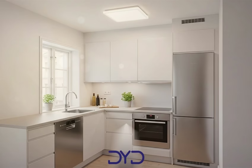 آشپزخانه با سقف کوتاه و لوستر سقفی مدرن