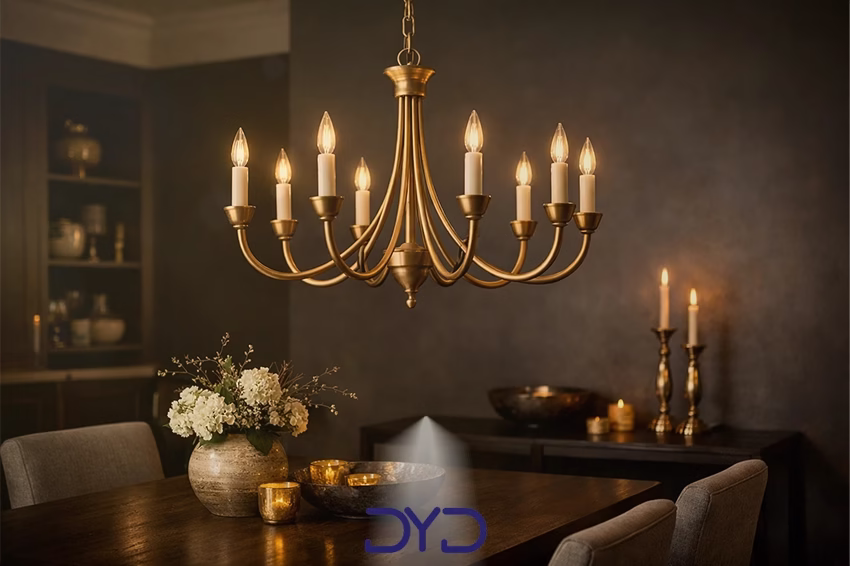 لوستر با فینیش طلایی مات و حس لوکس ملایم